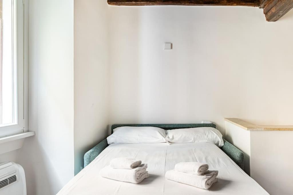 Bottega Augustea Duplex Apartment In Monti โรม ภายนอก รูปภาพ