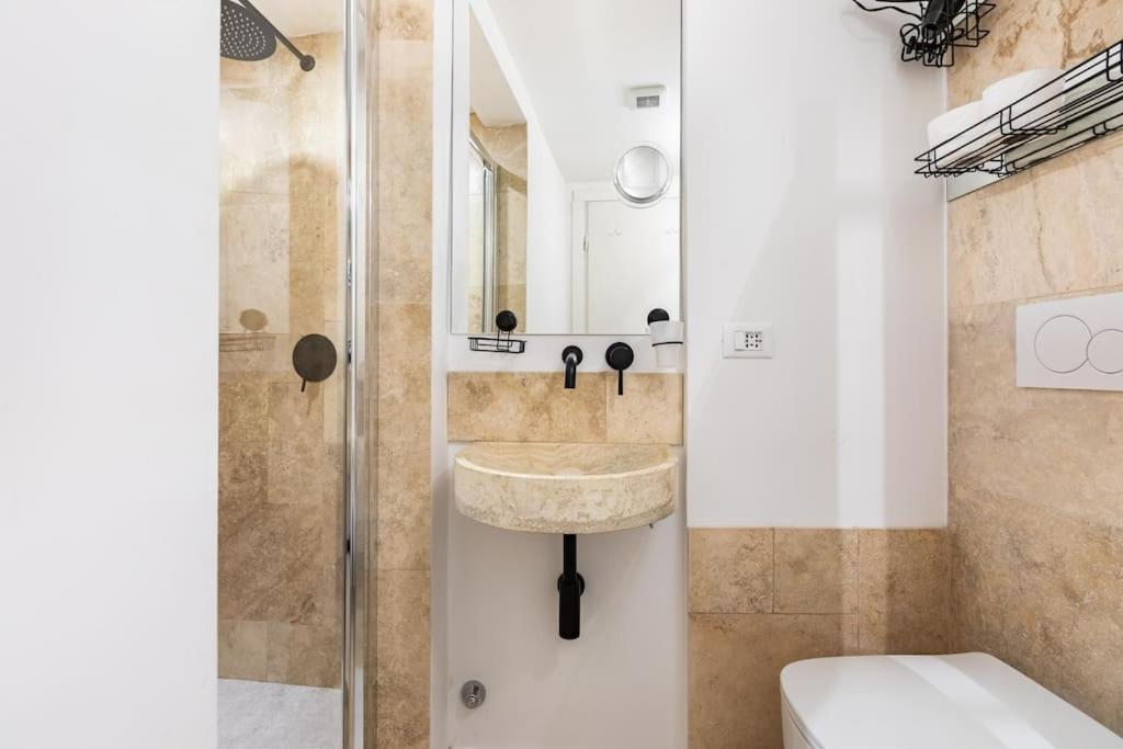 Bottega Augustea Duplex Apartment In Monti โรม ภายนอก รูปภาพ