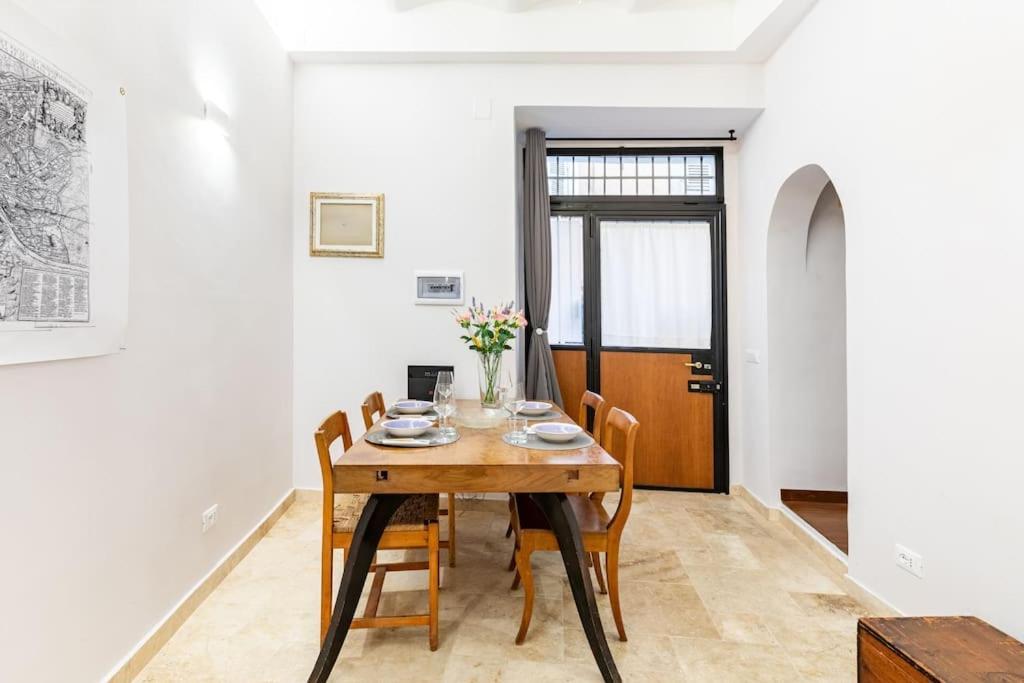 Bottega Augustea Duplex Apartment In Monti โรม ภายนอก รูปภาพ